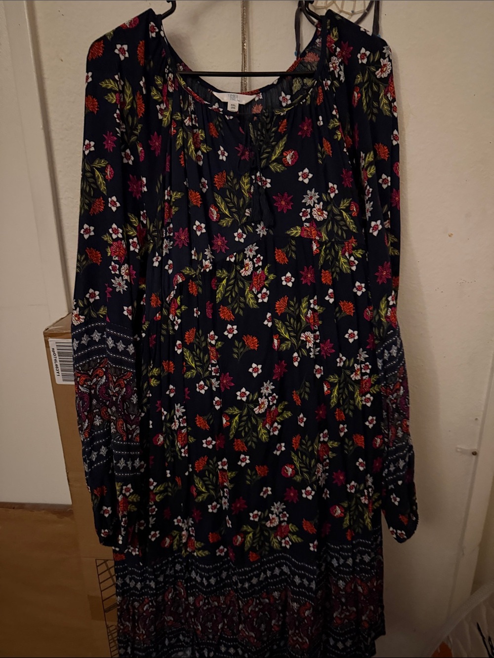 Time and Tru Navy Floral Long Sleeve Dress
